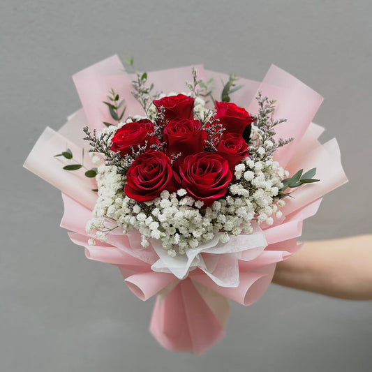7 Rose Bouquet with Baby's Breath