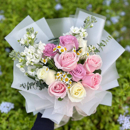 {M9} Spring- pink, lilac & white rose bouquet