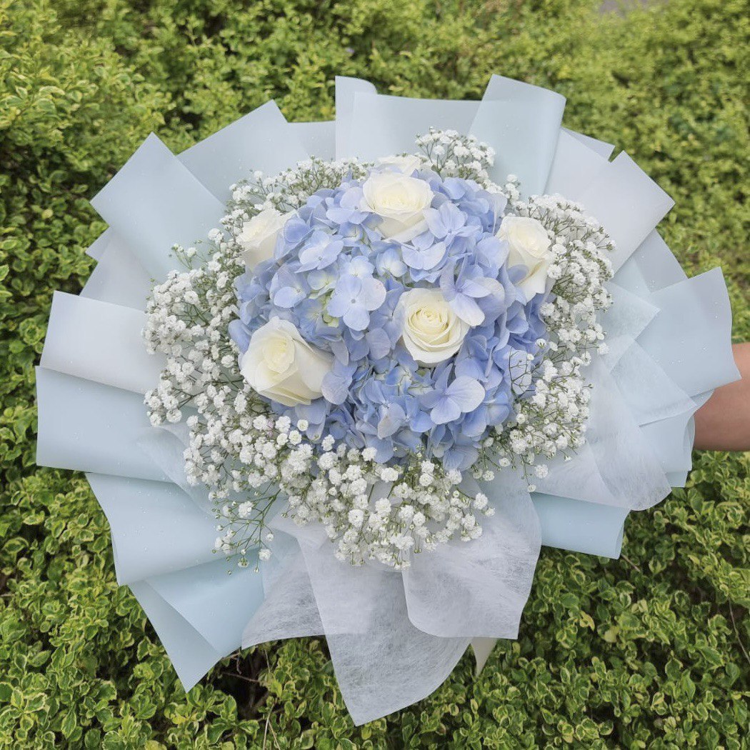 {G19} Blue butterflies- Blue hydrangeas with white roses